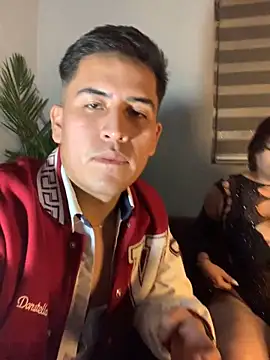 Snapshot of scarlett__roguer chatting on October 16, 3:51 am scarlett roguer online show from October 16, 3:51 am