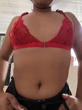 Snapshot of scarlett__roguer chatting on October 31, 2:18 pm scarlett roguer online show from October 31, 2:18 pm