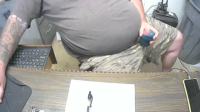 awynn1980 online show from November 21, 5:11 pm