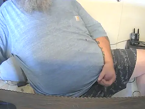 awynn1980 online show from March 9, 4:11 pm