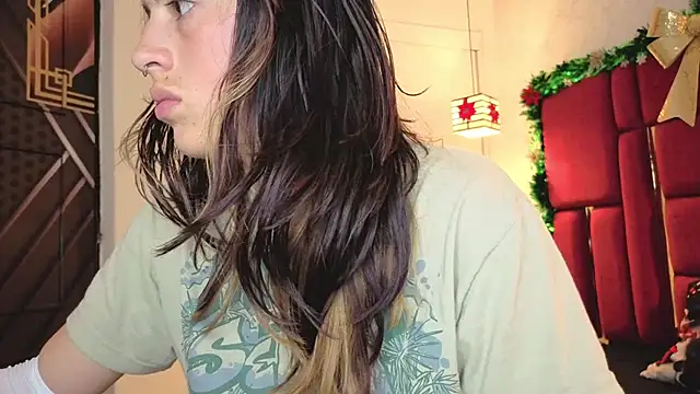 moon winy online show from December 14, 9:36 am