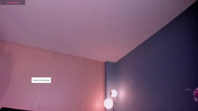 Snapshot of CelesteMoonX chatting on April 25, 2:58 am CelesteMoonX online show from April 25, 2:58 am