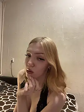 AlexandraXKitty online show from November 29, 11:41 pm