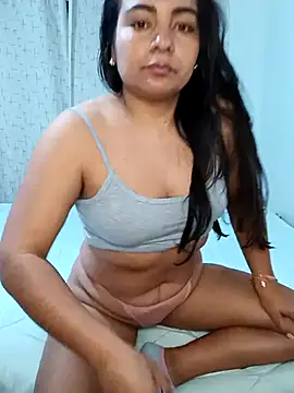 Snapshot of angie_velez1 chatting on November 9, 1:26 am angie velez1 online show from November 9, 1:26 am