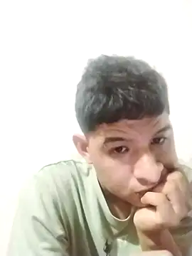 Snapshot of Rivera13xxx chatting on October 27, 2:37 am Rivera13xxx online show from October 27, 2:37 am