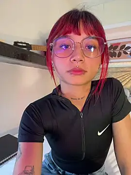 Emma duff online show from April 9, 7:41 pm