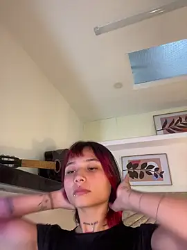 Emma duff online show from April 18, 7:40 pm