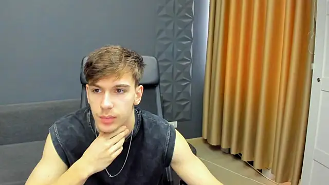 BradyFlint online show from April 4, 10:13 am