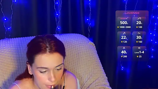 Snapshot of Veksal1a chatting on May 27, 1:13 am Veksal1a online show from May 27, 1:13 am