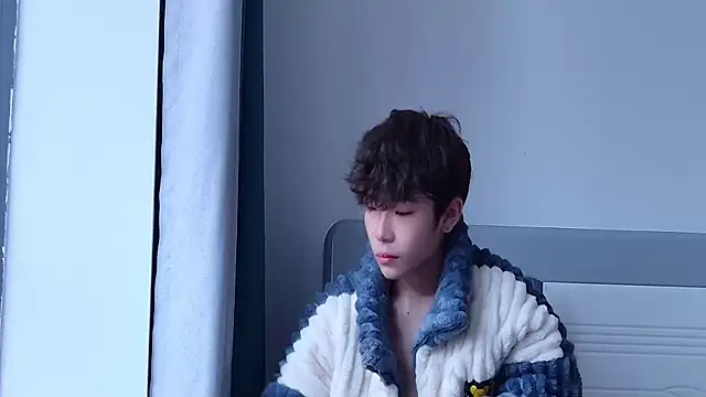 Snapshot of Stuffy-111 chatting on October 31, 5:30 am Stuffy-111 online show from October 31, 5:30 am