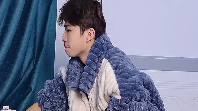 Snapshot of Stuffy-111 chatting on November 15, 11:40 am Stuffy-111 online show from November 15, 11:40 am