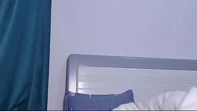 Snapshot of Stuffy-111 chatting on November 23, 11:43 am Stuffy-111 online show from November 23, 11:43 am