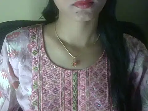 Snapshot of Shezi_N chatting on May 9, 1:05 pm Shezi N online show from May 9, 1:05 pm