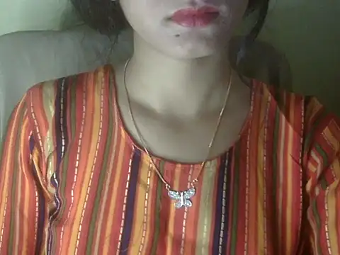 Snapshot of Shezi_N chatting on May 21, 11:06 am Shezi N online show from May 21, 11:06 am