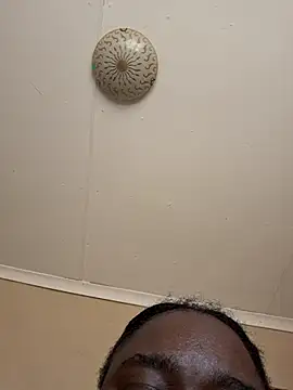 Snapshot of THASHATEEE chatting on October 26, 11:27 am THASHATEEE online show from October 26, 11:27 am