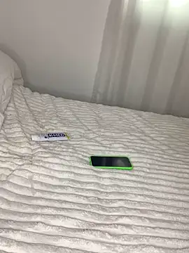 leozin01 online show from December 2, 6:25 pm