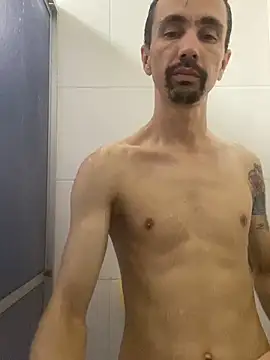 leozin01 online show from March 26, 11:21 pm