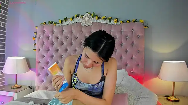 TanyaBello online show from April 2, 10:29 pm