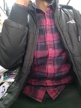 Snapshot of princejmp1973 chatting on December 16, 9:14 am princejmp1973 online show from December 16, 9:14 am