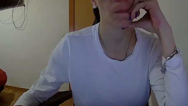 Snapshot of vampirosa@xh chatting on March 10, 12:21 pm vampirosaxh online show from March 10, 12:21 pm