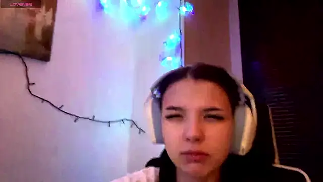 HanaMantanaDell online show from March 14, 4:12 pm