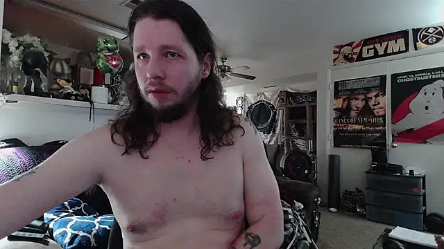 biggerisbetter12 online show from March 24, 5:07 pm