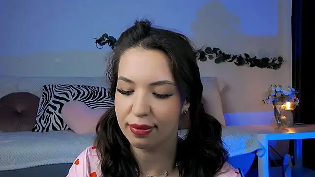 Snapshot of BiancaAva chatting on May 7, 5:51 pm BiancaAva online show from May 7, 5:51 pm