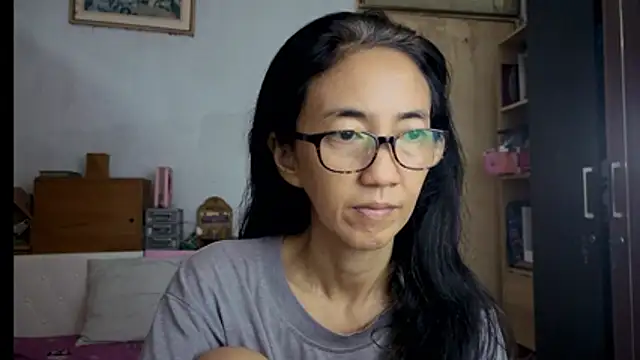 princessD077 online show from February 19, 7:04 am