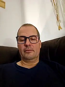 GermanMadMatt online show from October 17, 5:43 am