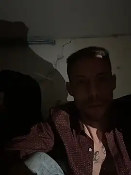 Snapshot of Drgghjkkk chatting on February 7, 5:44 am Drgghjkkk online show from February 7, 5:44 am