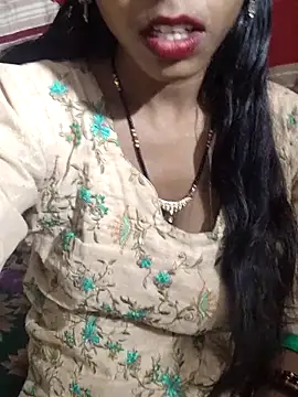 Itz Aisha   online show from March 20, 5:23 am