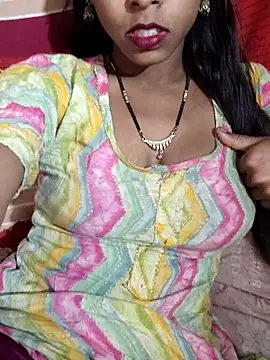 Snapshot of Itz_Aisha__ chatting on April 18, 5:33 am Itz Aisha online show from April 18, 5:33 am
