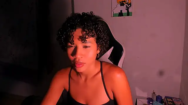 Snapshot of bad_girl_xxx chatting on April 29, 2:15 am bad girl xxx online show from April 29, 2:15 am