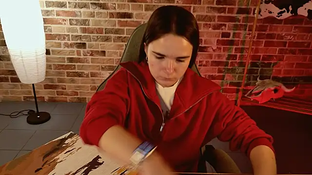 May Bloom online show from November 10, 5:28 am