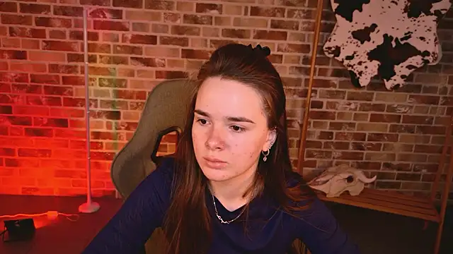 May Bloom online show from March 24, 7:02 am