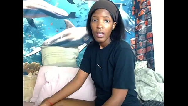 Snapshot of AfricanBarbiee69 chatting on June 9, 9:54 am AfricanBarbiee69 online show from June 9, 9:54 am