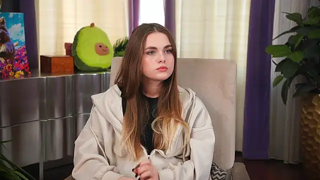 Snapshot of DeanGi chatting on October 20, 12:05 pm DeanGi online show from October 20, 12:05 pm