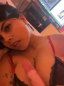 EVELIN26  online show from April 13, 1:11 am