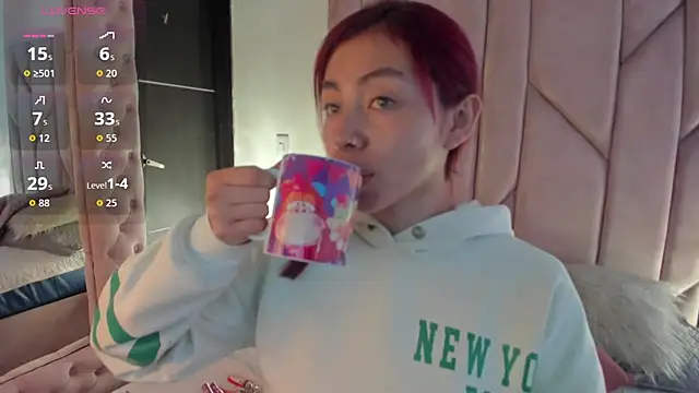 melanie roux   online show from October 31, 12:06 pm