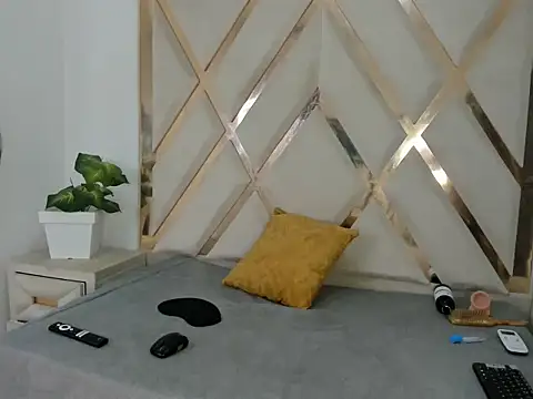 valentinaasm online show from November 1, 1:24 pm