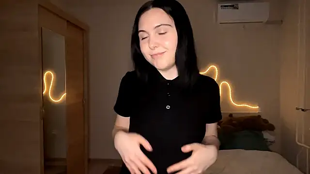 MyraLitterers online show from February 13, 4:36 pm