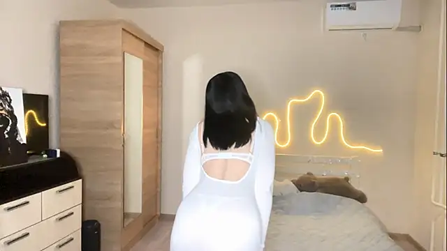 MyraLitterers online show from March 25, 4:02 pm