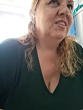 Snapshot of JennyInVegas chatting on April 18, 5:17 pm JennyInVegas online show from April 18, 5:17 pm