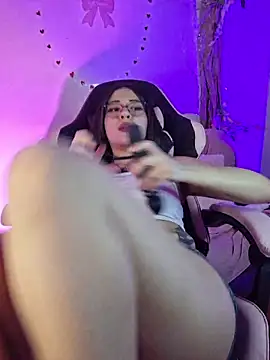 chloebrownn03 online show from February 28, 4:24 am