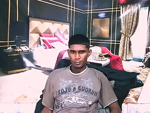 Snapshot of IndianThuggin chatting on May 17, 11:34 pm IndianThuggin online show from May 17, 11:34 pm