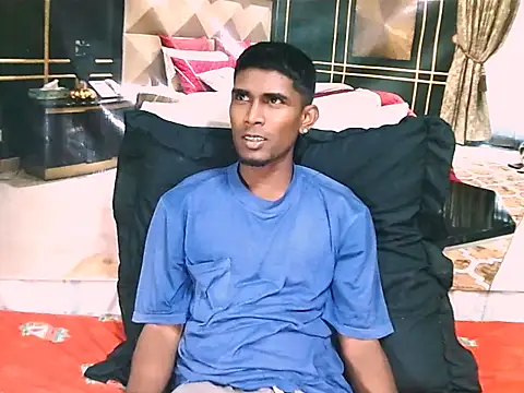 Snapshot of IndianThuggin chatting on June 11, 5:55 pm IndianThuggin online show from June 11, 5:55 pm