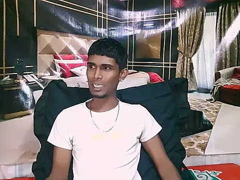 Snapshot of IndianThuggin chatting on July 4, 5:30 pm IndianThuggin online show from July 4, 5:30 pm