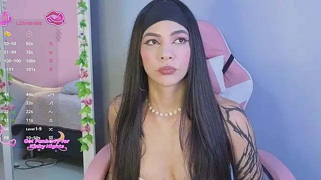Snapshot of lulu_wonder chatting on May 26, 8:49 pm lulu wonder online show from May 26, 8:49 pm