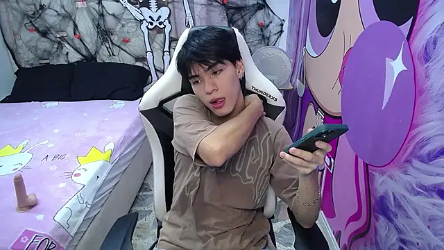hyun jin  online show from October 21, 7:47 pm