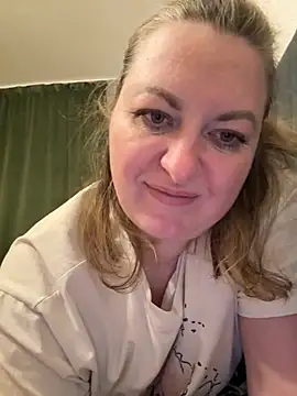 Amelia-Diamond online show from November 22, 2:16 pm